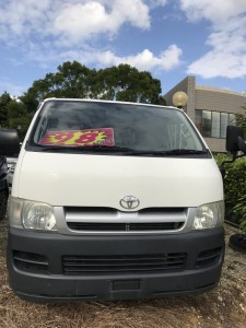 レジアスエース　デラックス（白）